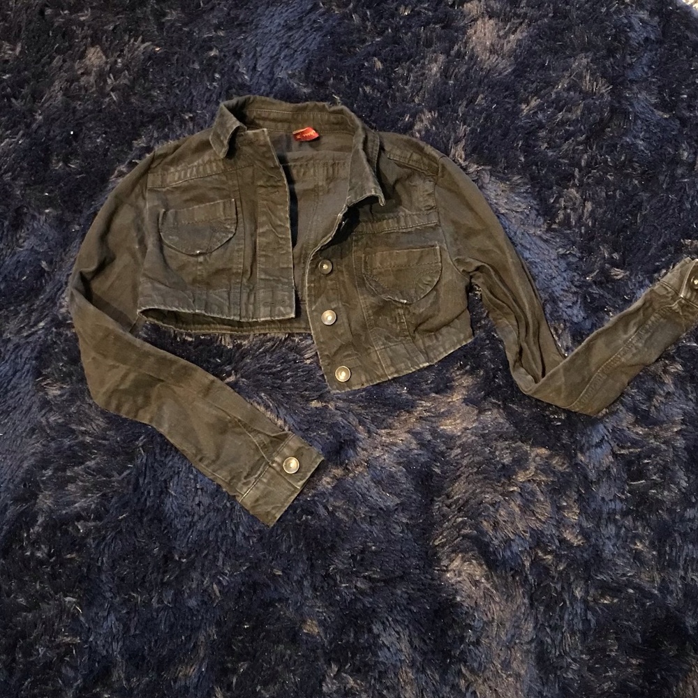 Cropped jean jacket